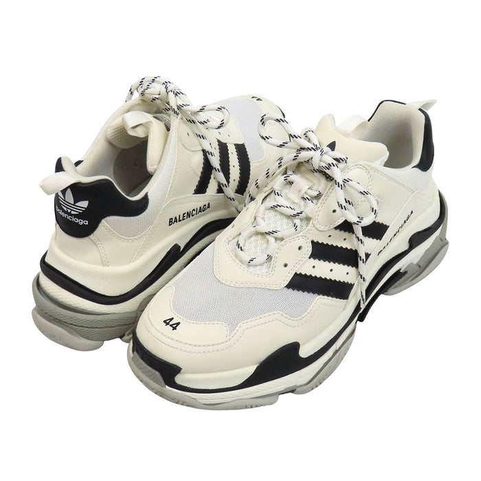 BALENCIAGA 
Triple S アディダス ロゴ レースアップ 
adidas コラボ トリプル S スニーカー