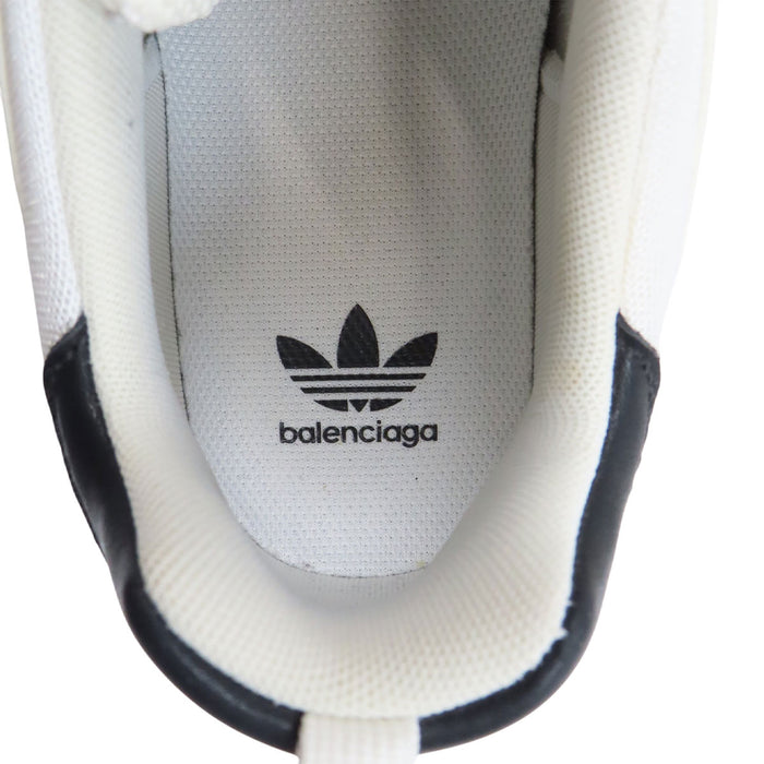 BALENCIAGA 
Triple S アディダス ロゴ レースアップ 
adidas コラボ トリプル S スニーカー