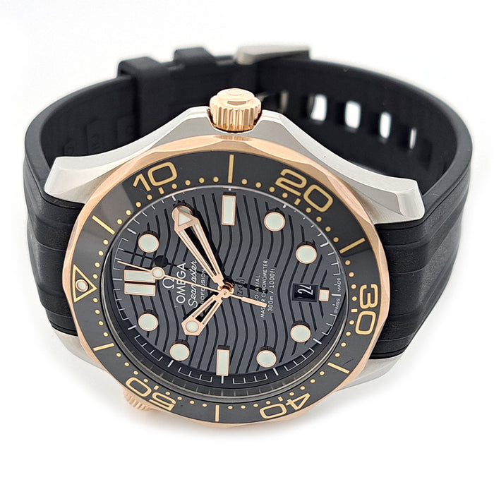 OMEGA 
シーマスター ダイバー 300M 
箱ギャラ付