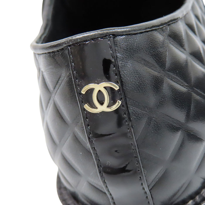 CHANEL 
COCO CC ロゴ パテント 
ココマーク マトラッセ レースアップ レザー シューズ