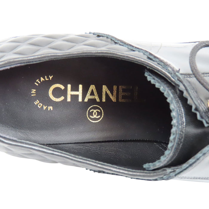 CHANEL 
COCO CC ロゴ パテント 
ココマーク マトラッセ レースアップ レザー シューズ
