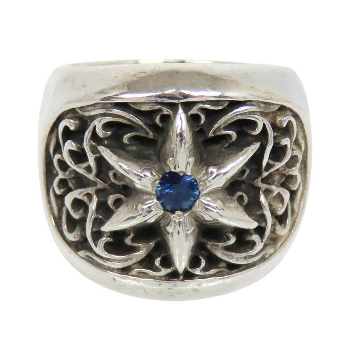CHROME HEARTS 
Sapphire CH CLSSC OVAL STAR CLSSC OVAL STAR Silver 0.25 
Classic Oval Star Ring Sapphire