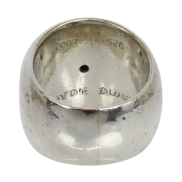 CHROME HEARTS 
Sapphire CH CLSSC OVAL STAR CLSSC OVAL STAR Silver 0.25 
Classic Oval Star Ring Sapphire