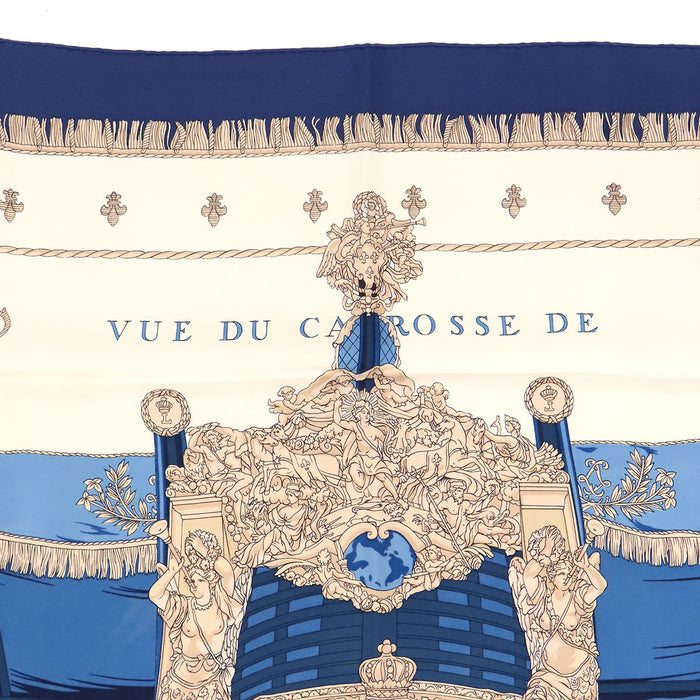 HERMES 
クイーンの戴冠式 スカーフ 大判 シルク 
カレ 90 VUE DU CARROSSE DE LA GALERE LA RE
