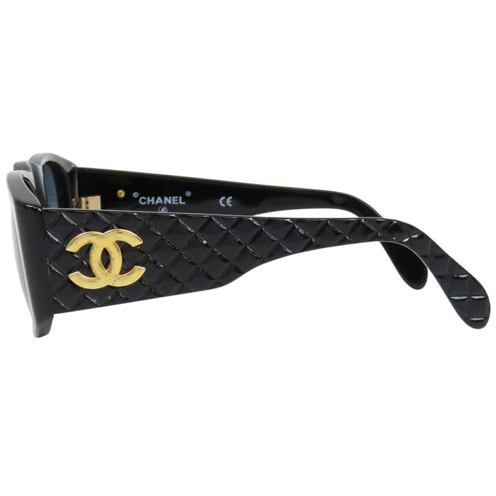 CHANEL 
COCO CC ロゴ ゴールドカラーメタル アイウェア 
ココマーク マトラッセ サングラス