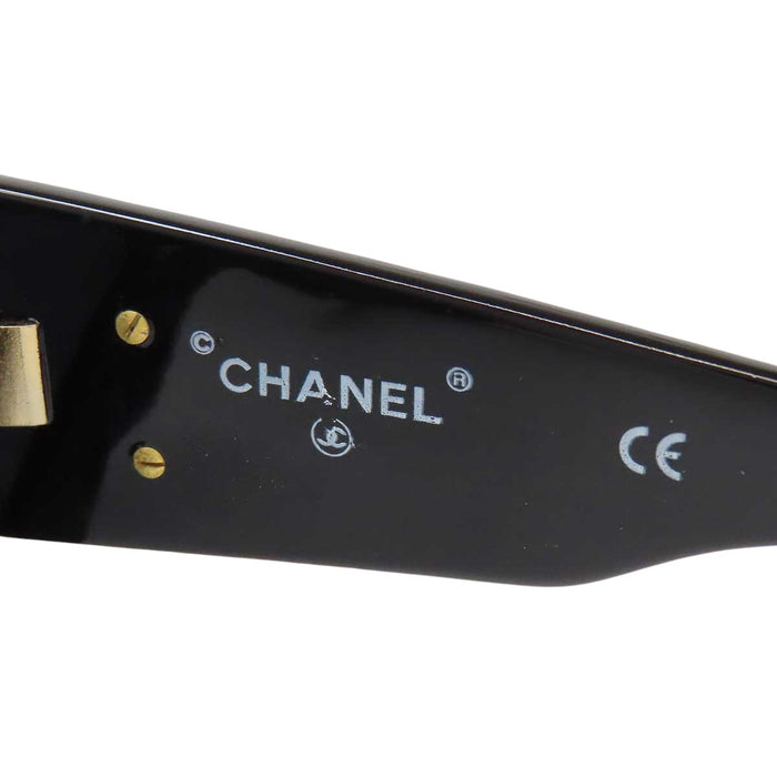 CHANEL 
COCO CC ロゴ ゴールドカラーメタル アイウェア 
ココマーク マトラッセ サングラス