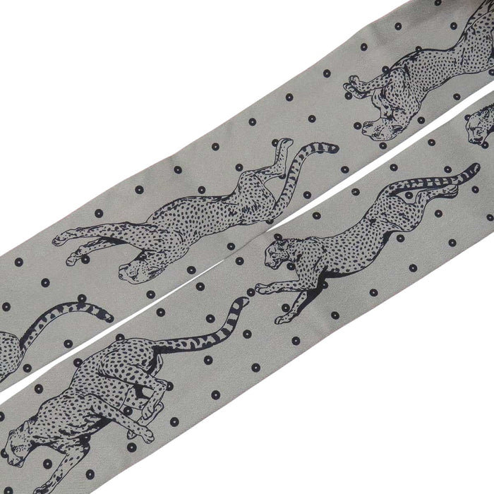 HERMES 
チーター 豹 バンダナ シルク 
ツイリー GUEPARDE BANDANA