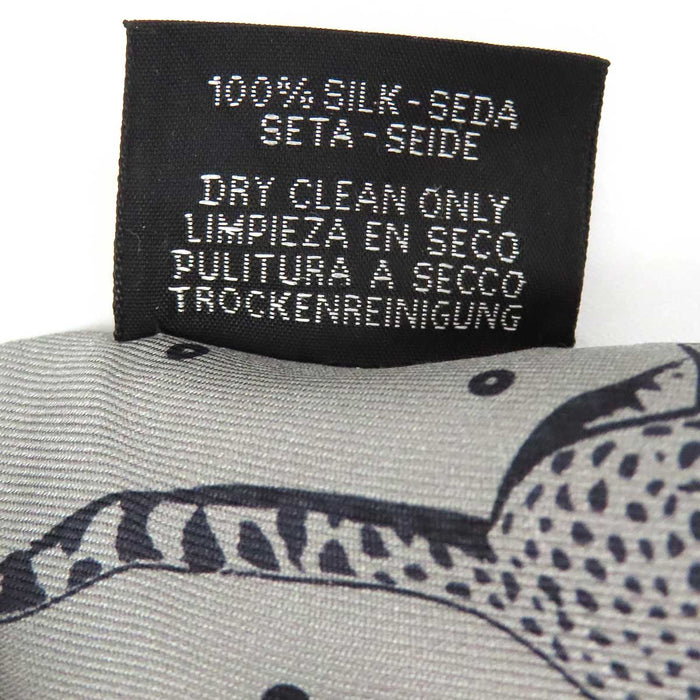 HERMES 
チーター 豹 バンダナ シルク 
ツイリー GUEPARDE BANDANA