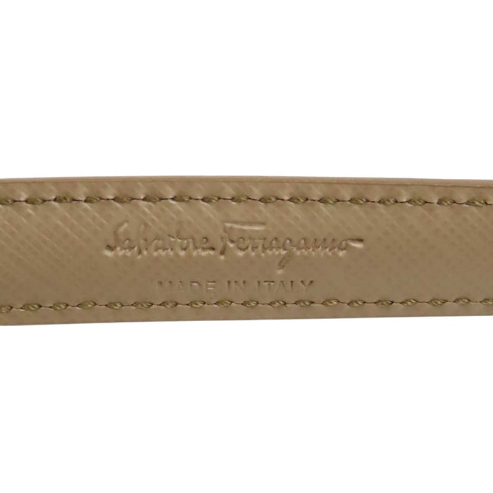 Salvatore Ferragamo 
ロゴ レザー ゴールドカラー金具 
ダブルガンチーニ ベルト