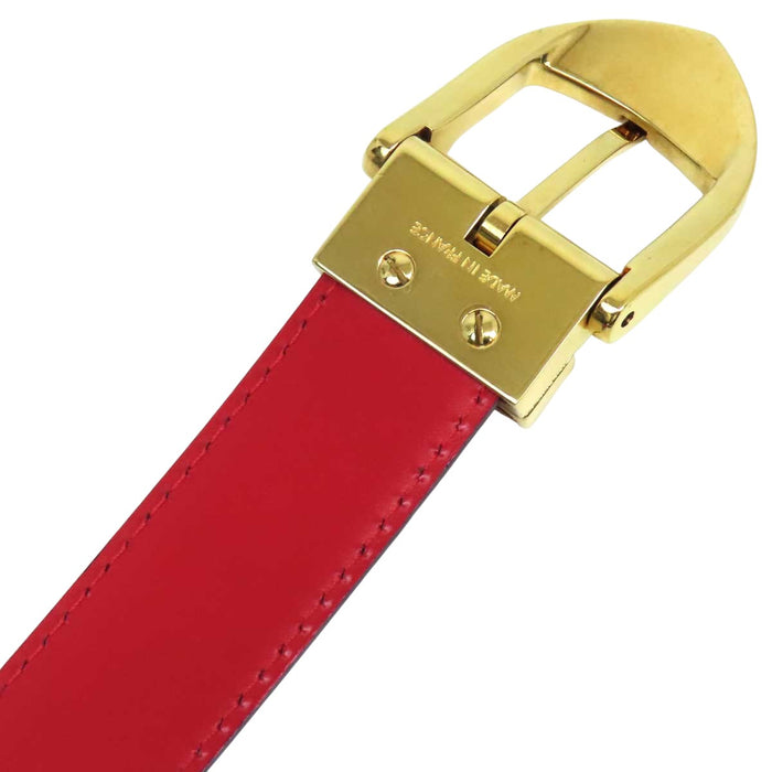 LOUIS VUITTON  
Cintura in pelle con logo LV e metallo color oro  
Modello Épi Santhure