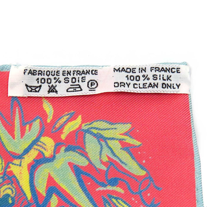 HERMES 
Carré 45 Ester Henwood neckerchief 
Gavroche 45 L'ete de Loula Loula's summer