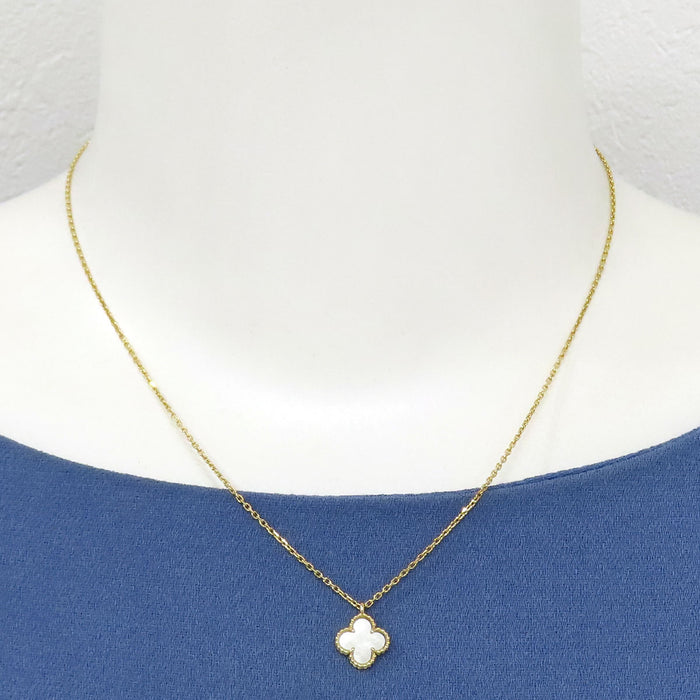 Van Cleef & Arpels 
スウィート アルハンブラ ネックレス