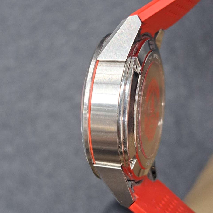 【WHOLESALES】
TAG HEUER 
CAR201M.FT6156 
箱(内箱劣化)　ギャランティ