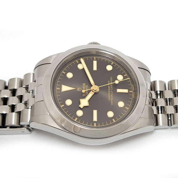 TUDOR 
ブラックベイ 39 
箱ギャラ付
