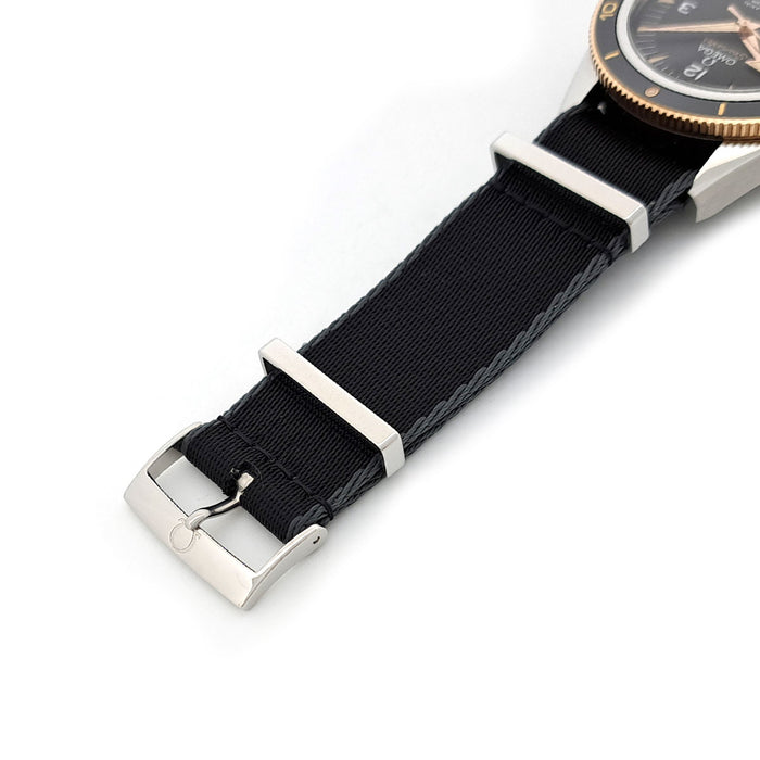 OMEGA 
シーマスター 300 マスター コーアクシャル 
箱ギャラ付