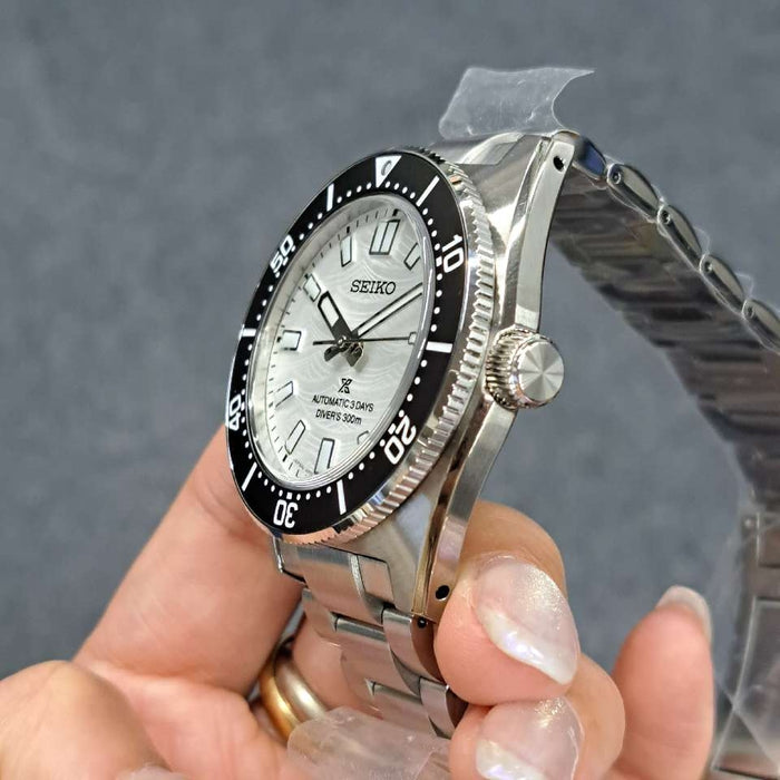【WHOLESALES】
SEIKO 
SBDC213 
プロスペックス 
箱　保