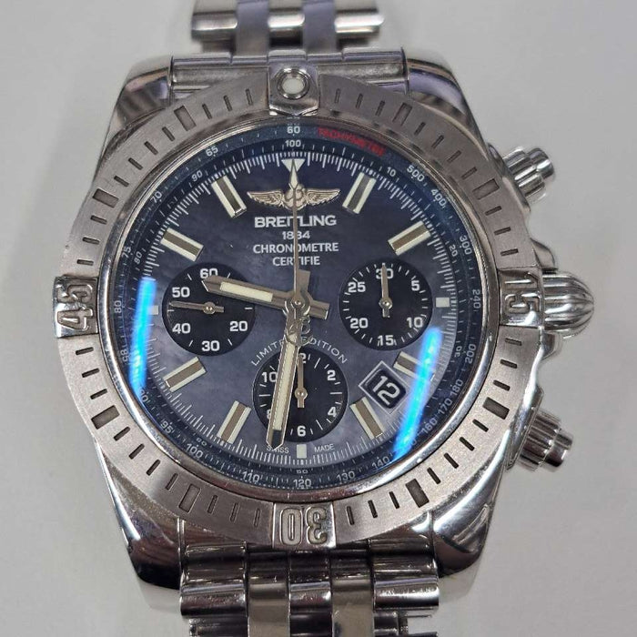 【WHOLESALES】
BREITLING 
AB0115 
箱　ギャランティ(液晶滲みあり)　クロノメーター証　限定書