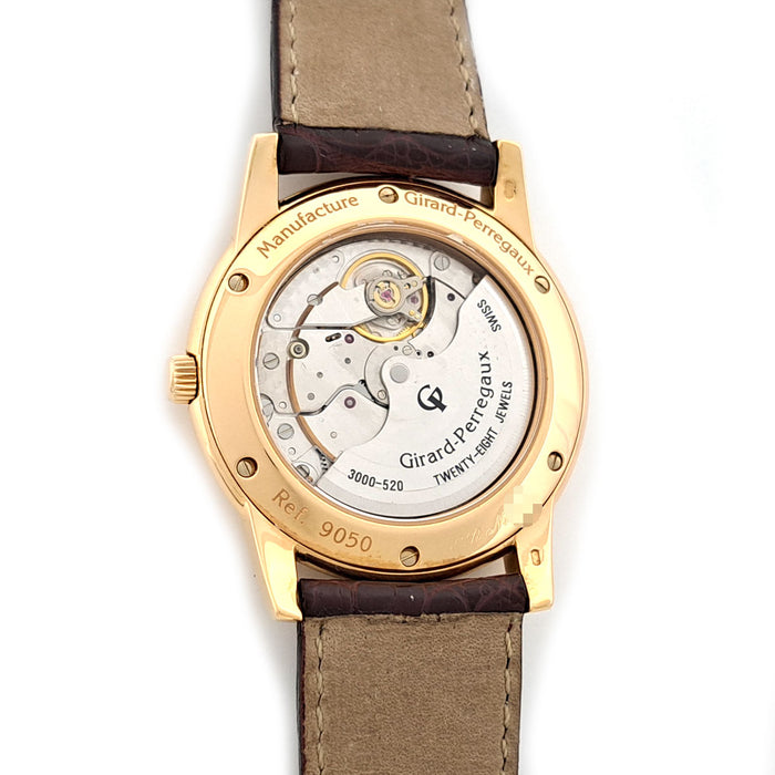 GIRARD-PERREGAUX  
Montre plate  
Avec boîte