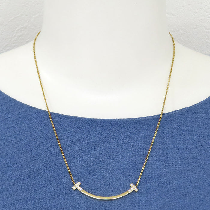 TIFFANY & Co.  
T Smile Diamond Necklace Medium