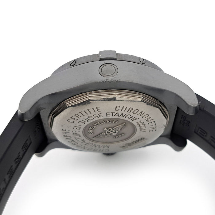 BREITLING  
Avenger Seawolf Cronografo Blacksteel  
Con scatola e garanzia