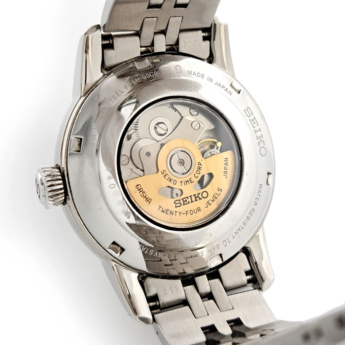 SEIKO 
Présage, modèle à cadran en porcelaine d’Arita