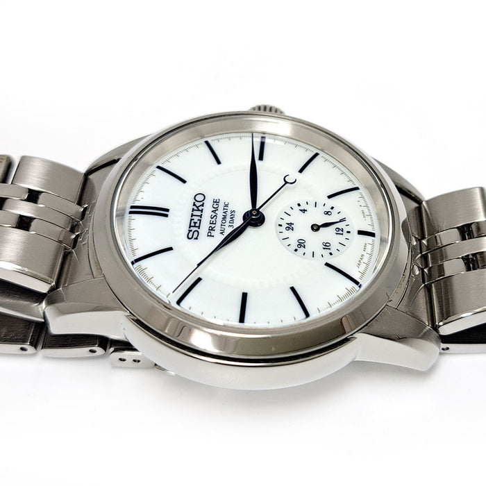 SEIKO 
Présage, modèle à cadran en porcelaine d’Arita