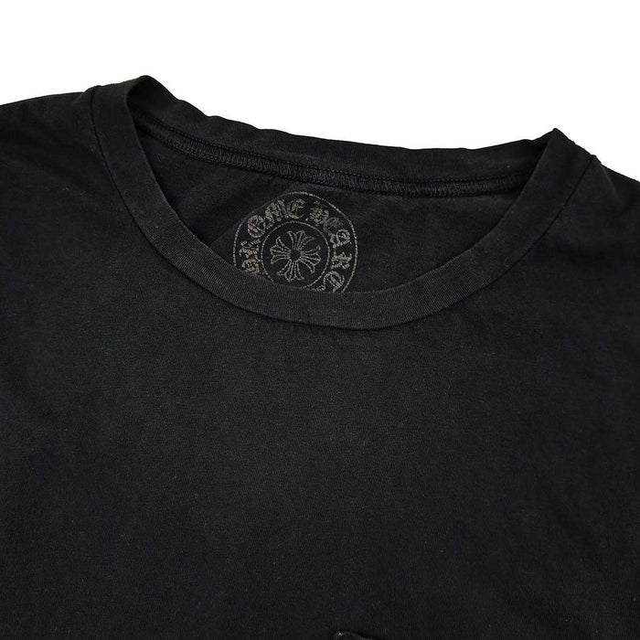 CHROME HEARTS 
CH コットン ヴァイン スクロールラベル 
ヴァイン ダガー スクロールラベル プリント ロングスリーブ Tシャツ
