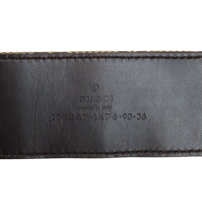 GUCCI 
総柄 ロゴ レザー ゴールドカラー金具 
GGキャンバス ベルト