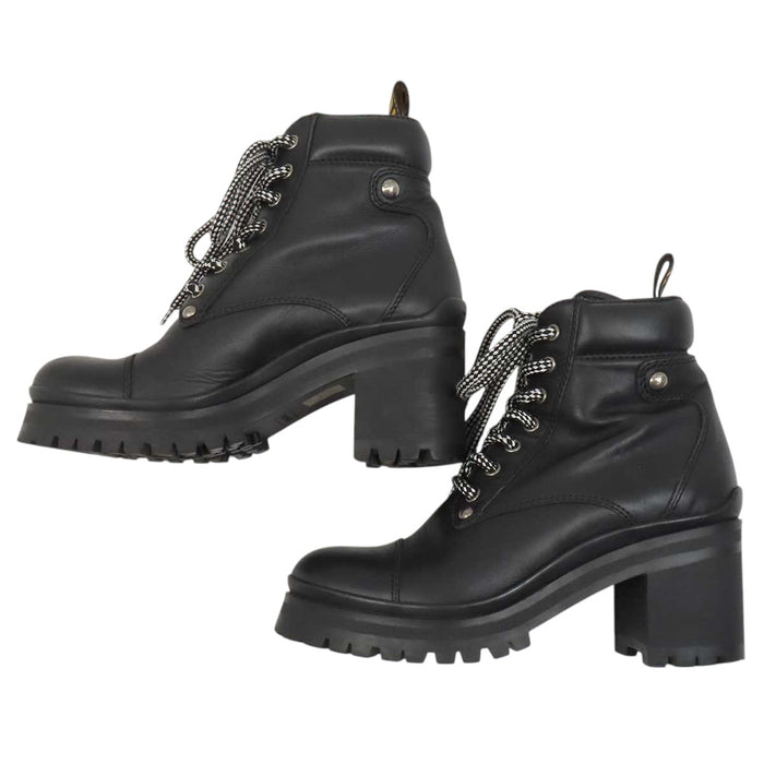 MIUMIU 
レースアップ 
ロゴ レザー レースアップ ブーツ