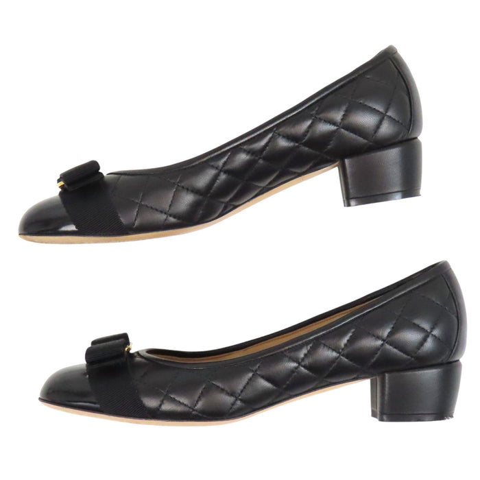 Salvatore Ferragamo 
ロゴ レザー パテント 
ヴァラ リボン キルティング パンプス