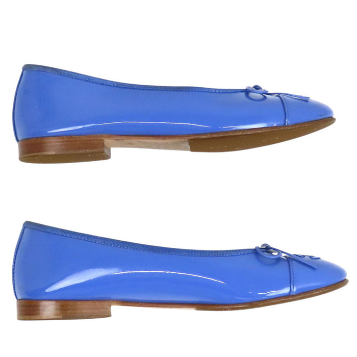 CHANEL 
COCO CC logo ribbon flat ballet shoes 
Coco mark ballerina pumps