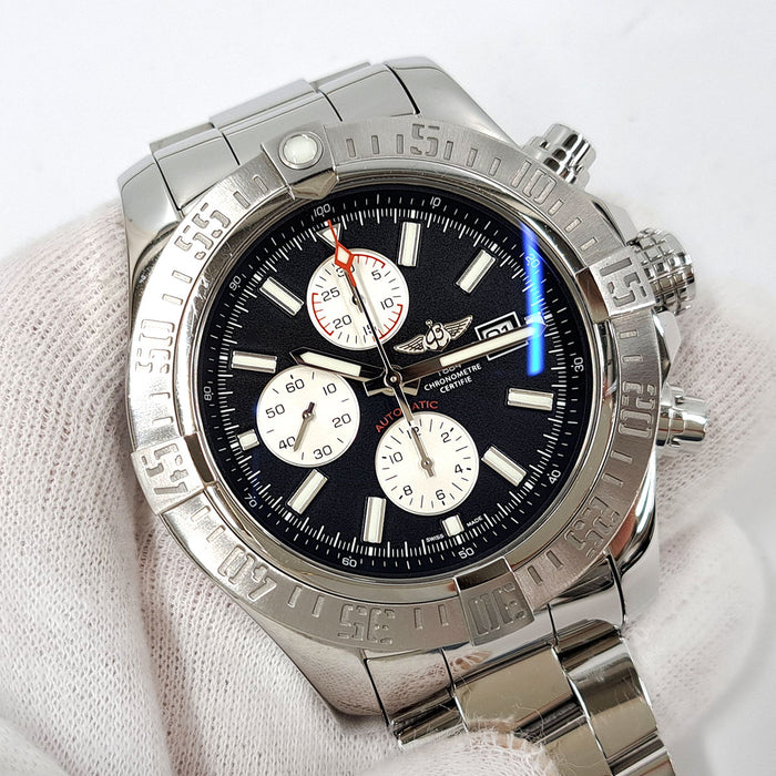 BREITLING 
Super Avenger II 
With box and warranty
