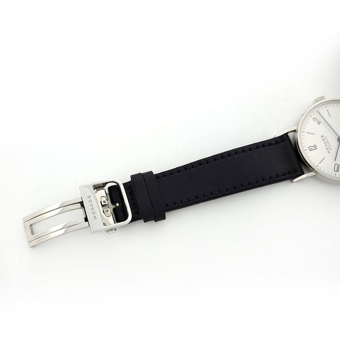 NOMOS  
Tangent  
With box and warranty card