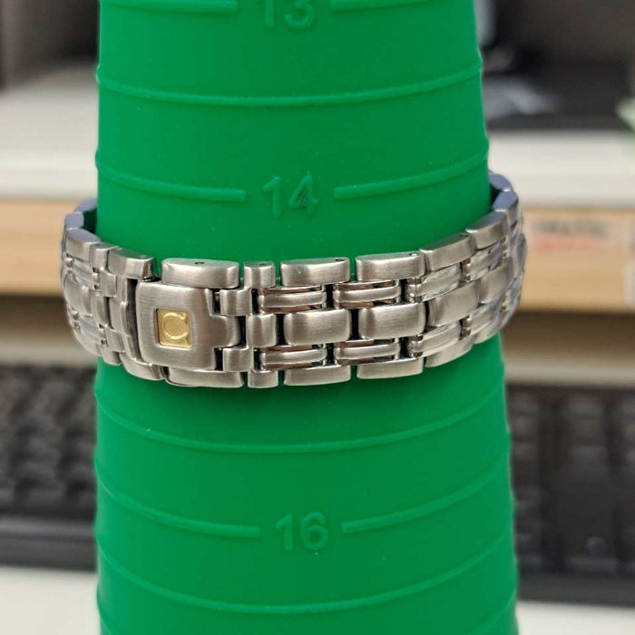 【WHOLESALES】
OMEGA 
2571.81 
箱(内箱劣化)　ギャランティ