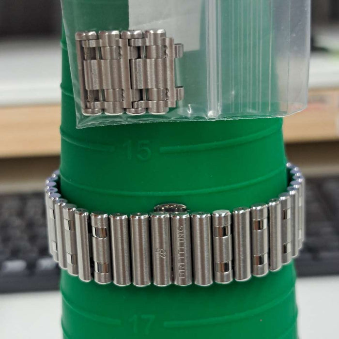 【WHOLESALES】
BREITLING 
A77310 
箱　ギャランティ