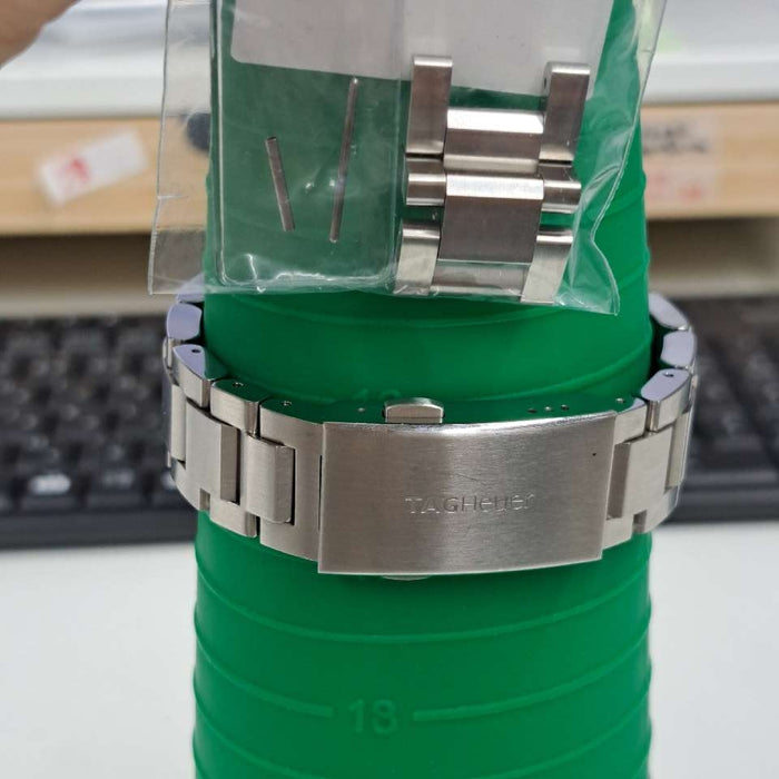【WHOLESALES】
TAG HEUER 
CAY211B 
箱　ギャランティ