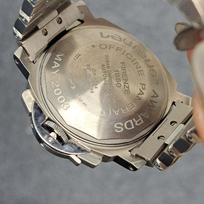 【WHOLESALES】
OFFICINE PANERAI 
箱　ギャランティ　クロノメーター証　限定書　工具　鍵
