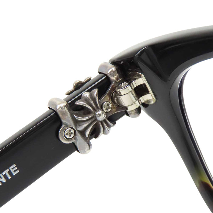 CHROME HEARTS  
CH Plus Square  
VAGILANTE Eyewear