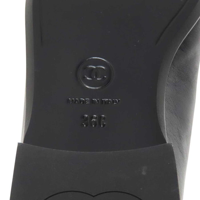 CHANEL 
COCO CC ゴールドカラー金具 レザー 
ココマーク シャイニー カーフ ローファー