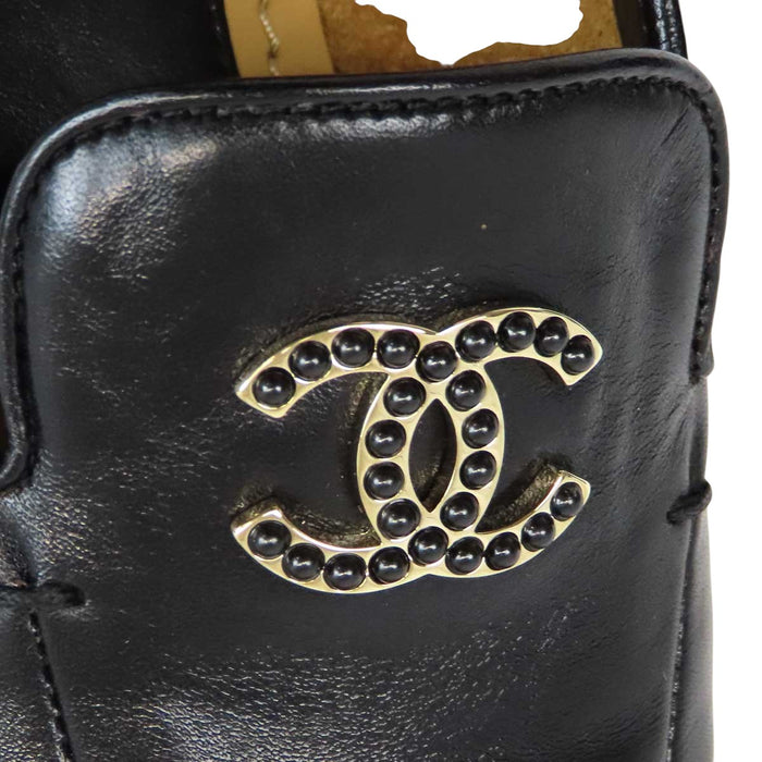 CHANEL 
COCO CC ゴールドカラー金具 レザー 
ココマーク シャイニー カーフ ローファー