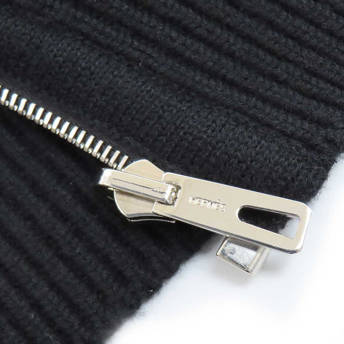 HERMES 
アッシュ ロゴ 総柄 ウール ポリエステル キルティング ニット 
H柄 リバーシブル ジップアップ ダウンジャケット
