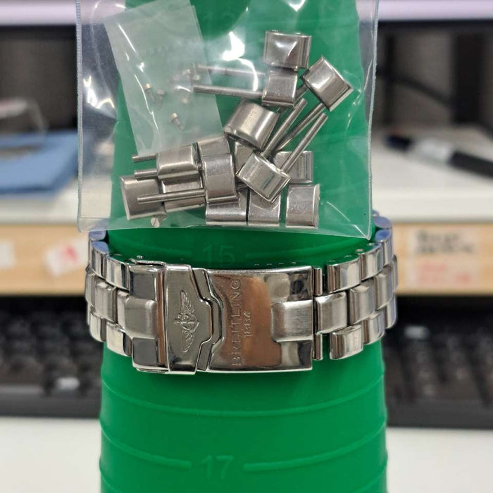 【WHOLESALES】
BREITLING 
A17340 
ギャランティ　クロノメーター証