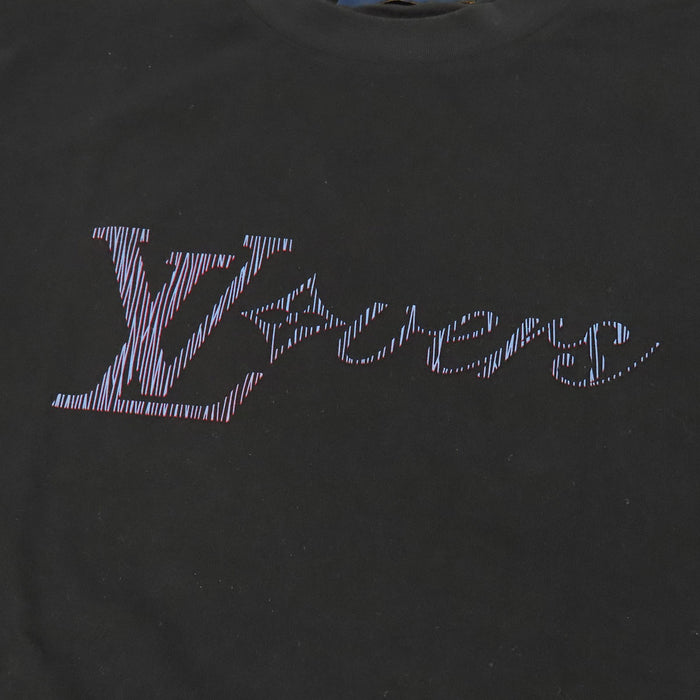 LOUIS VUITTON 
RM252MV NPG HTY08W ロゴ コットン 
イリデセント LV バーズ Tシャツ