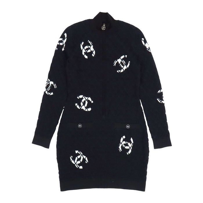 CHANEL 
COCO CC ロゴ ココボタン フロントジップ ニット カシミヤ混 ウール混 ナイロン混 シルク混 
ココマーク マトラッセ ワンピース