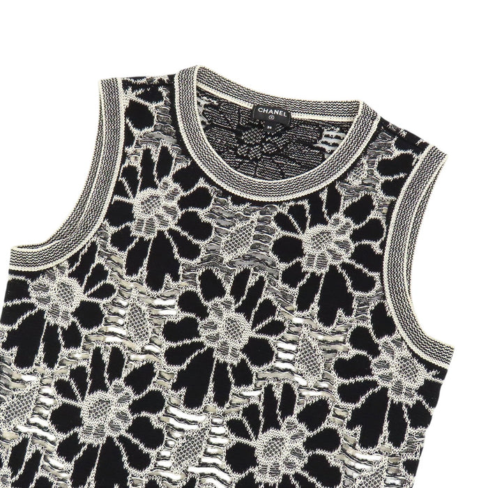 CHANEL 
COCO CC Logo Flower 
Coco Mark Sleeveless Knit Dress