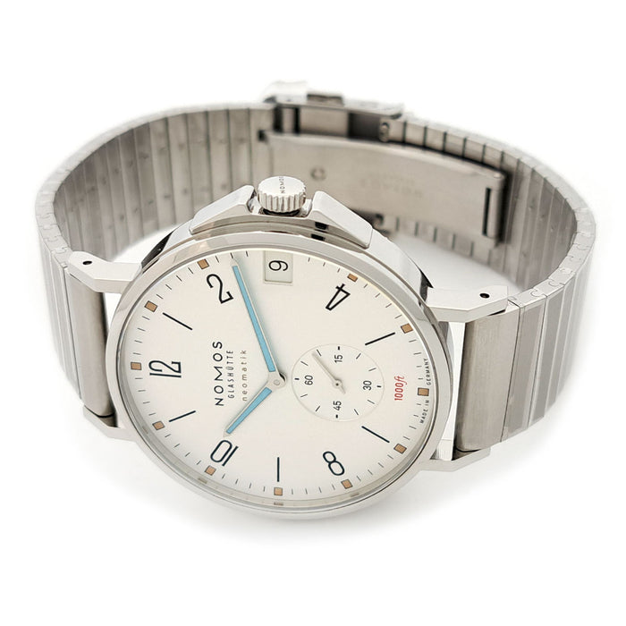 NOMOS 
グラスヒュッテ タンジェント スポーツ ネオマティック 42 デイト 
箱ギャラ付