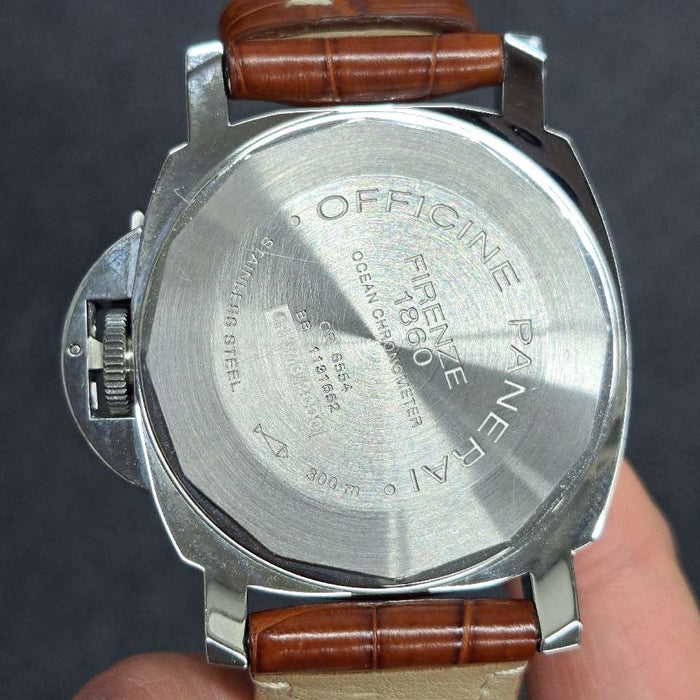 【WHOLESALES】
OFFICINE PANERAI 
箱　ギャランティ　クロノメーター証　純正ラバーベルト×1(使用感小)　工具