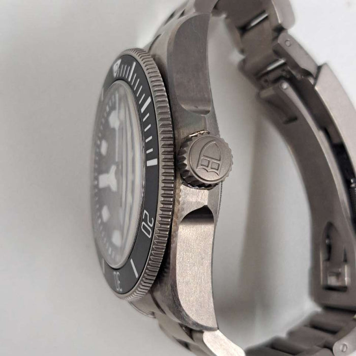 【WHOLESALES】
TUDOR 
2543C1A7NU 
箱　ギャランティ　純正ラバーベルト×1(使用感小)　エクステンションベルト×1　純正尾錠×2