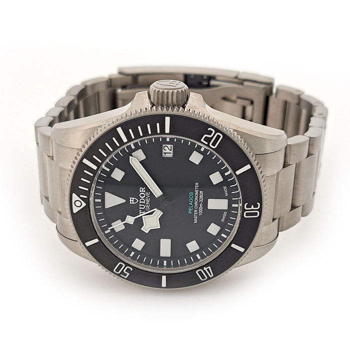 TUDOR 
Pelagos Ultra 
With Box and Guarantee Card