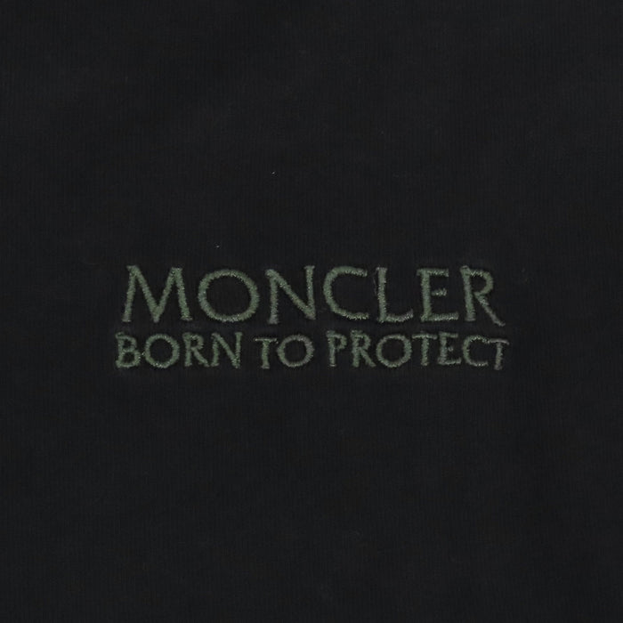 MONCLER 
23年製 ワッペン ロゴ刺繍 ボーントゥプロジェクト クルーネック 
BORN TO PROTECT SS Tシャツ